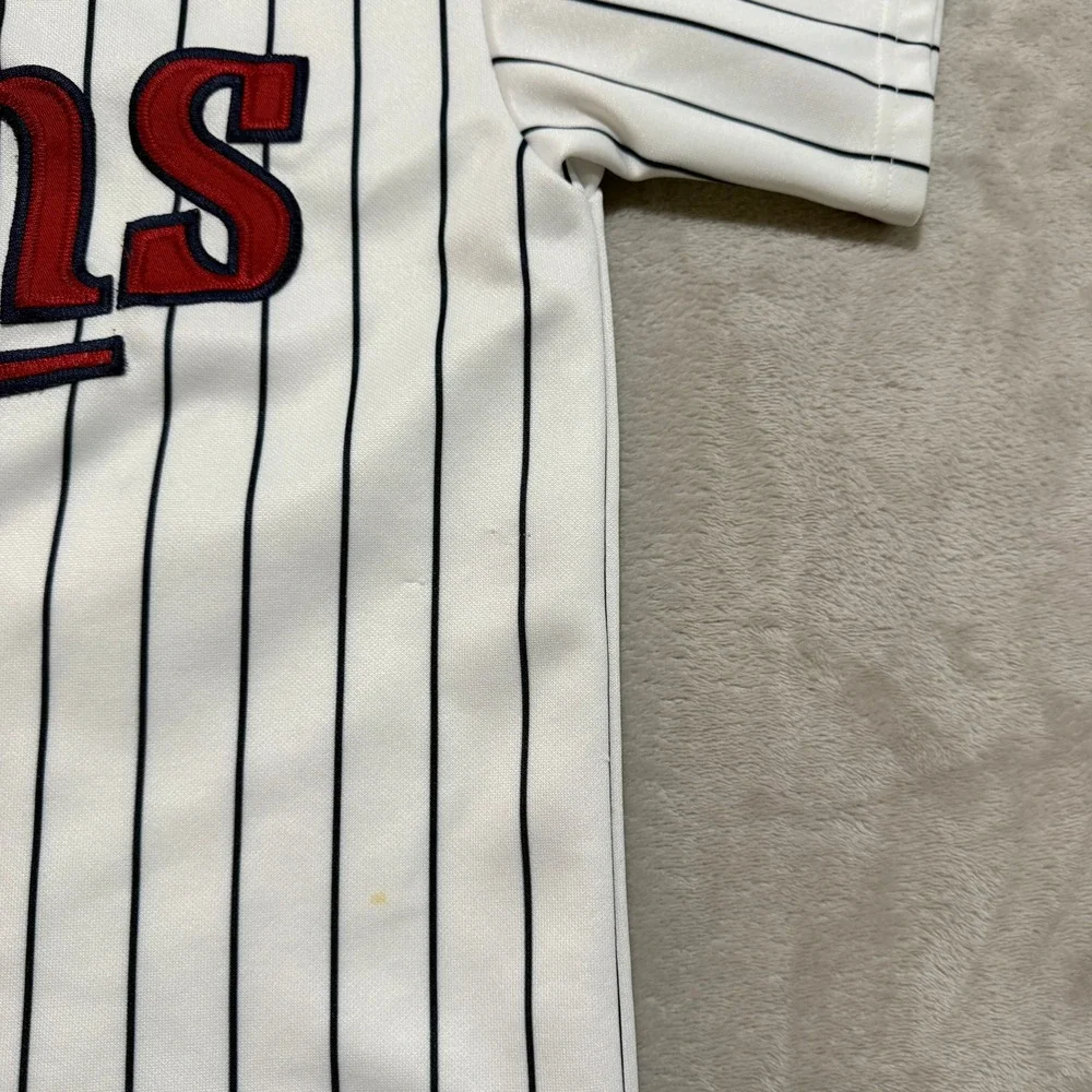 VTG Majestic Minnesota Twins Justin Morneau Jersey Youth M White Pinstripe MLB